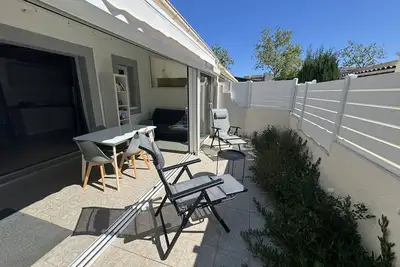 Image de Pavillon pour 6 à Cap d'Agde avec terrasse et parking