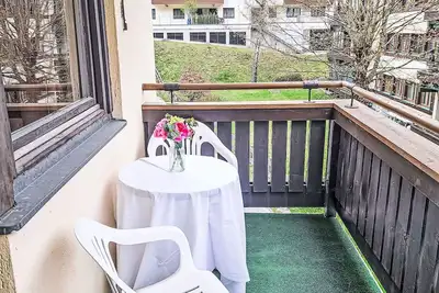 Image de Agréable appartement pour 2 personnes avec Tv, balcon et parking