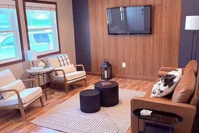 Image de Modern Home Near Interstate, making it easy to get anywhere in Sioux Falls.