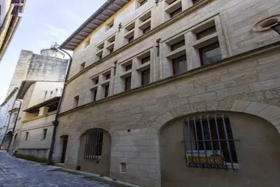 Appartement T4 à coté du duché d'Uzès