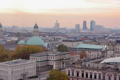 Image de Spacious 4-Bedroom Apartment in Prime Berlin Mitte Location