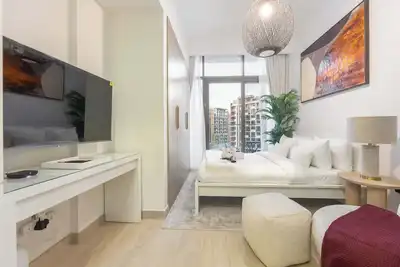 Image de A Spectacular Studio in Azizi Riviera 1