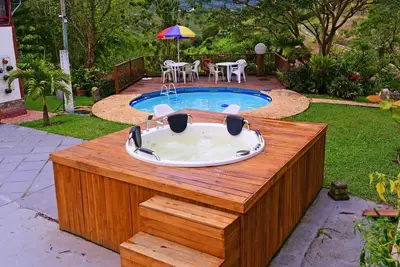 Image de Preciosa Casa de 4 Habitaciones con Piscina, Jacuzzi en Guatape Antioquia.