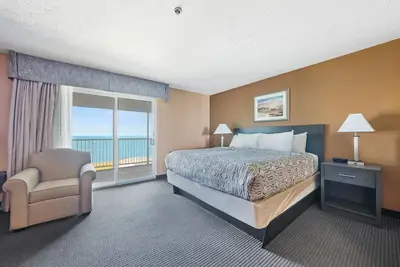 Image de Hotel Suite Walking Distance to Downtown Put in Bay