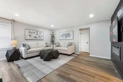 Image de Ideal Spot Just Minutes from O’Hare Airport | Lcp Collection