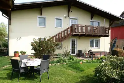 Image de Apartment Neeberg in a quiet location with barbecue and garden - vacation apartment