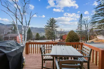 Image de New! Hudson 76i - A Stylish Mountain Retreat by The Summit at Gore Mountain