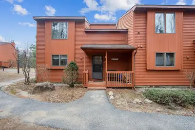 Image de New! Lower Darby 2-Bedroom Townhouse with Pool by The Summit at Gore Mountain