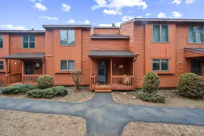 Image de New! Arena 2-Bedroom Townhouse with Pool by The Summit at Gore Mountain