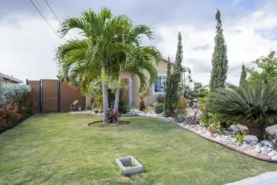 2-bedroom  Portmore home with WiFi, Ac in a gated community. Close to Kingston.