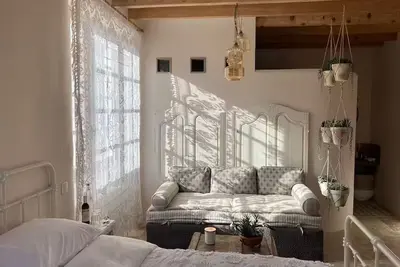 Image de No12. . . is a beautiful, riverside boutique B&B rm1