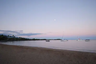 Image de Beautiful resort with your own cozy hotel suite in lovely Waikoloa Village!