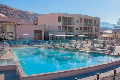 Image de Spacious 2-bedroom condo with Ac, WiFi in Magical Moab