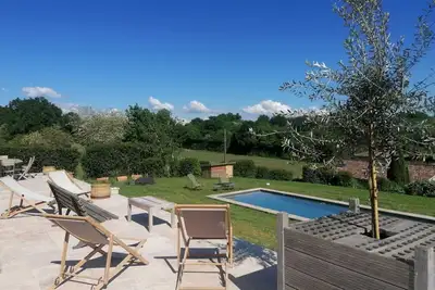 Image de Maison De Campagne Avec Piscine Et Vue A Rions