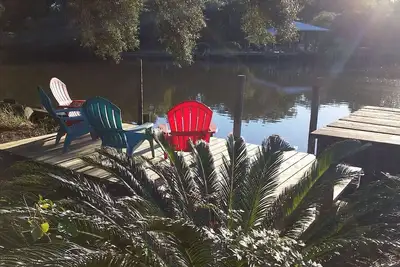 Image de 4br Coastal Waterfront. Sleeps 12. Dock & Firepit