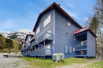 Image de Family-friendly home w/ kitchen, balcony, perfect for exploring, near skiing