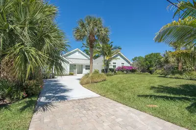 Image de Intercoastal Oasis Heated Pool & Dock in peaceful Vero Beach!