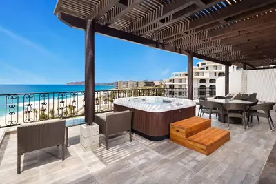 Image de 🌞🏖️ BeachFront Resort 2bof Condo With 😋 Opt 4 All-Inclusive 𝕏 @MyBeachSuites
