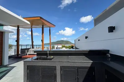 Image de Luxury Sea view villa with private pool and elevator