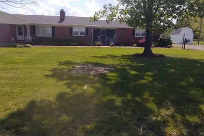 Image de Renovated rural 3-bedroom 2-bathroom ranch style home in Smithville, Tn