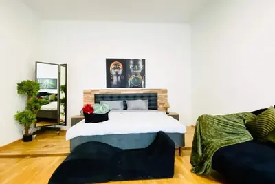 Image de Super Comfy 1br&1lr Apt, 7- Min to Westbahnhof