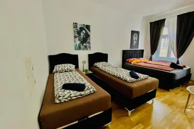 Image de 1br Apt for 5p, 10-Min Transport to Stadthalle