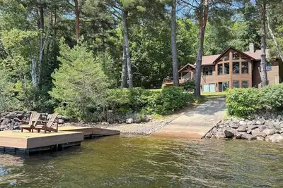 Image de - Price Reduced - Luxury Lakefront Home on Indian Lake, Ny-One August week left!