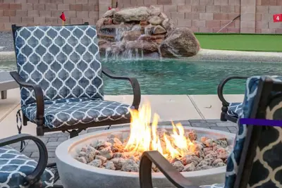 Image de Luxe Escape: Heated Pool• Hot Tub• Mini Golf• Hike• Bbq• Fire Pit• Ev•Rv ready