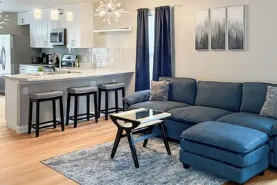 Image de Stunning 3-bedroom house near The Coliseum & Downtown