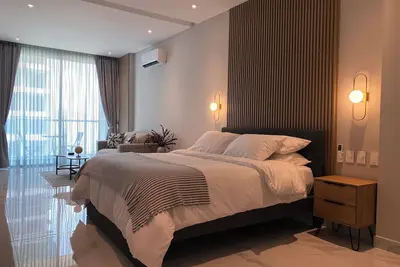 Image de Luxury loft, exclusive and quiet beach, Coworking, terrace with jacuzzi and bbq.