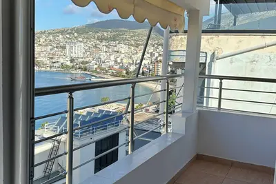 Image de Spacious Lovely Apartment in center of Saranda, 1 minute walk from the sea :)
