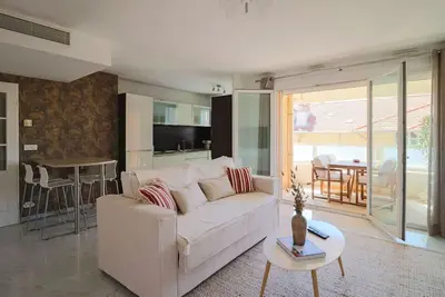 Image de Superbe terrasse proche centre Cannes
