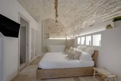 Image de GuestHost - Aline's Home - Iris Room