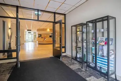 Image de 2 Spacious Rooms for Families Exploring Drenthe Region Near Ronostrand