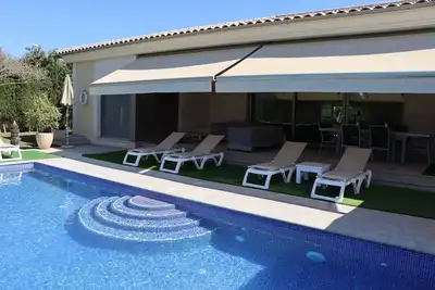 Image de Villa à Marratxí près du Fashion Outlet