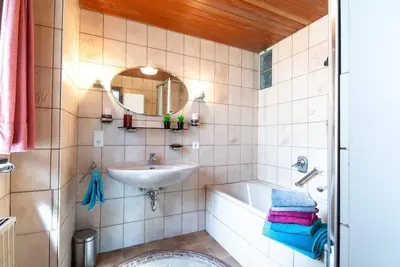Image de Vacation home Weinstraße 304 - Holiday home under Hambach Castle