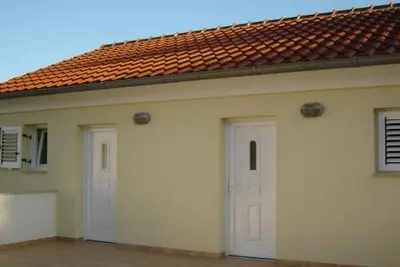 Image de Studio à Brgulje avec accès plage
