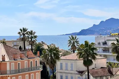 Image de Appartement de luxe avec terrasse vue mer laterale