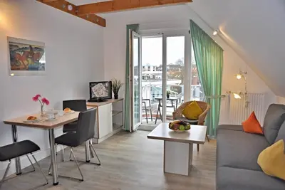 Vacation apartment\/apartment for 3 guests with 38m² in Laboe (294507)