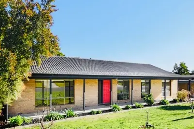 Image de Free wifi pet friendly! ! Happiness on Havelock 4bed renovated in Ballarat North!