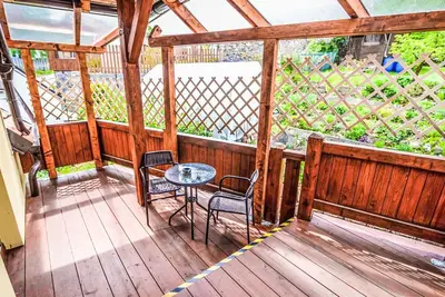 Image de Joli appartement pour 5 personnes avec Wifi, patio, animaux admis et parking