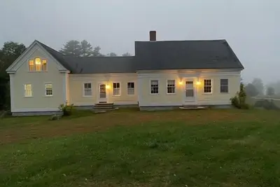 5 Br, 2 Ba  Spacious Farmhouse Walking Distance to Golf Course