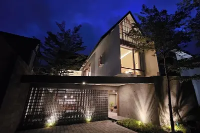 Image de 2-Bedroom Minimalist Villa in Parerenan #3