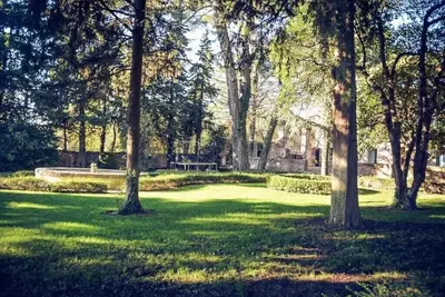 Image de Demeure viticole en pleine campagne et proche de la nature avec piscine