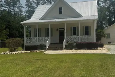 Image de Beautiful 3-bedroom house in enchanting Eutawville in a Spacious Gated Community