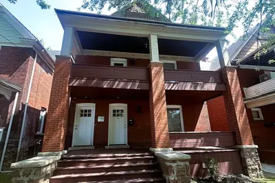 Image de 6 bedroom House. Short Walk to Niagara Falls!