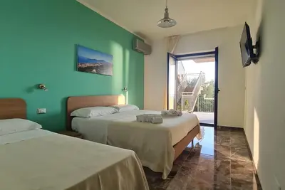 Image de B&B Miramare in Ascea, cozy property 5 minutes from the sea