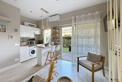 Image de Cozy studio with garden and parking in Cannes