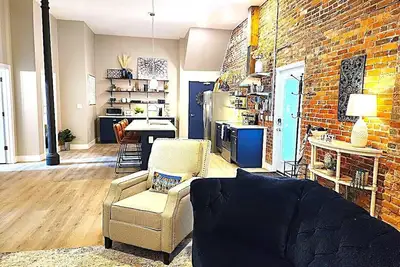 Image de New 1st Floor Apt in Downtown Sandusky!