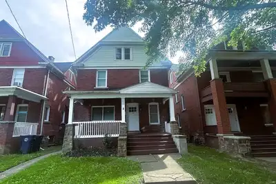 Image de Walk to Niagara Falls. Newly Renovated 4 Bedrooms